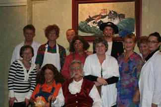 Achter vlnr; John Groot, Mark Admiraal, Peter de Groot, Jan Bloedjes, Ria Terluin, Bart Winder, Mary Winder, Stina Hof(regie) en Martine van der Putten. Voor vlnr; Ciska Lieferink(souffleuse), Tineke Groot en Abner Verschuur. 